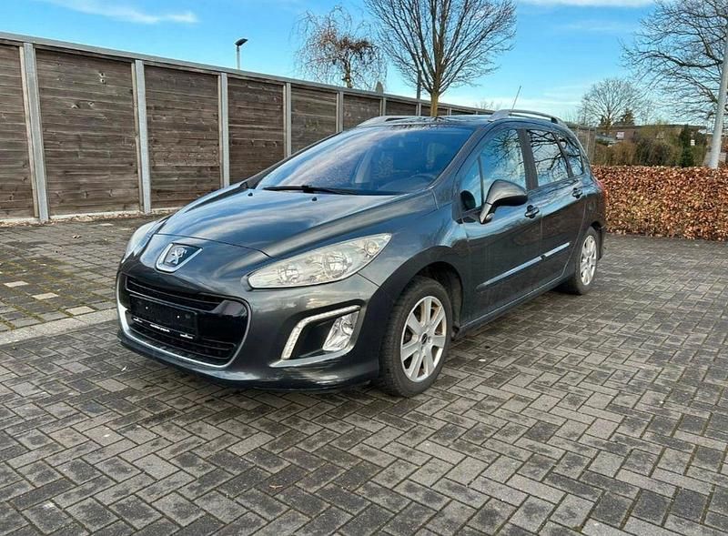 Gebraucht Peugeot 308 SW Allure 111 PS (81 kW) 2013 Grau Kombi