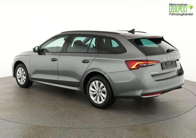 Neu Skoda Octavia Selection 150 PS (110 kW) 2025 Graphite grau metallic Kombi
