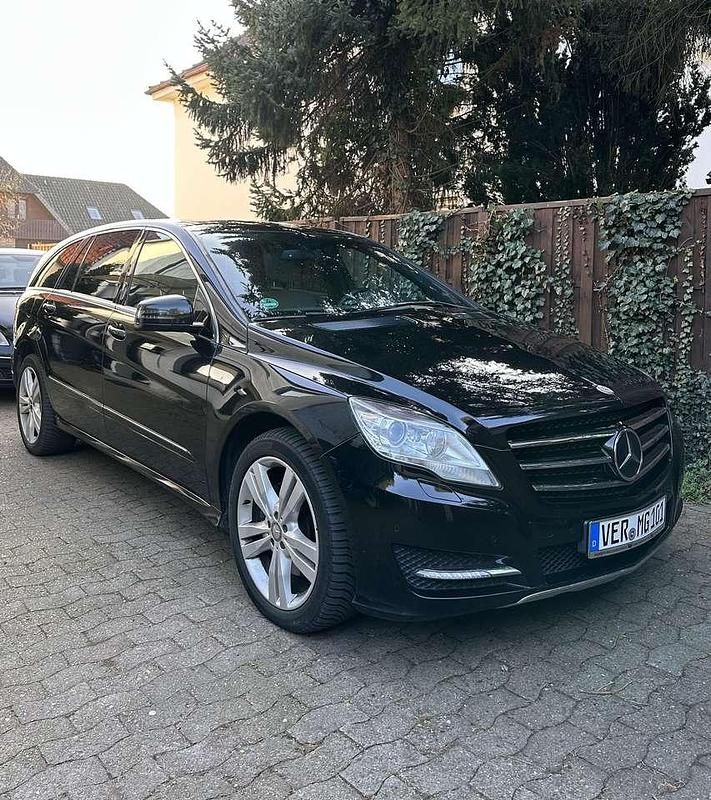 Gebraucht 2011 Mercedes R350 Van / Kleinbus | 19.999 € - Bild 1/4
