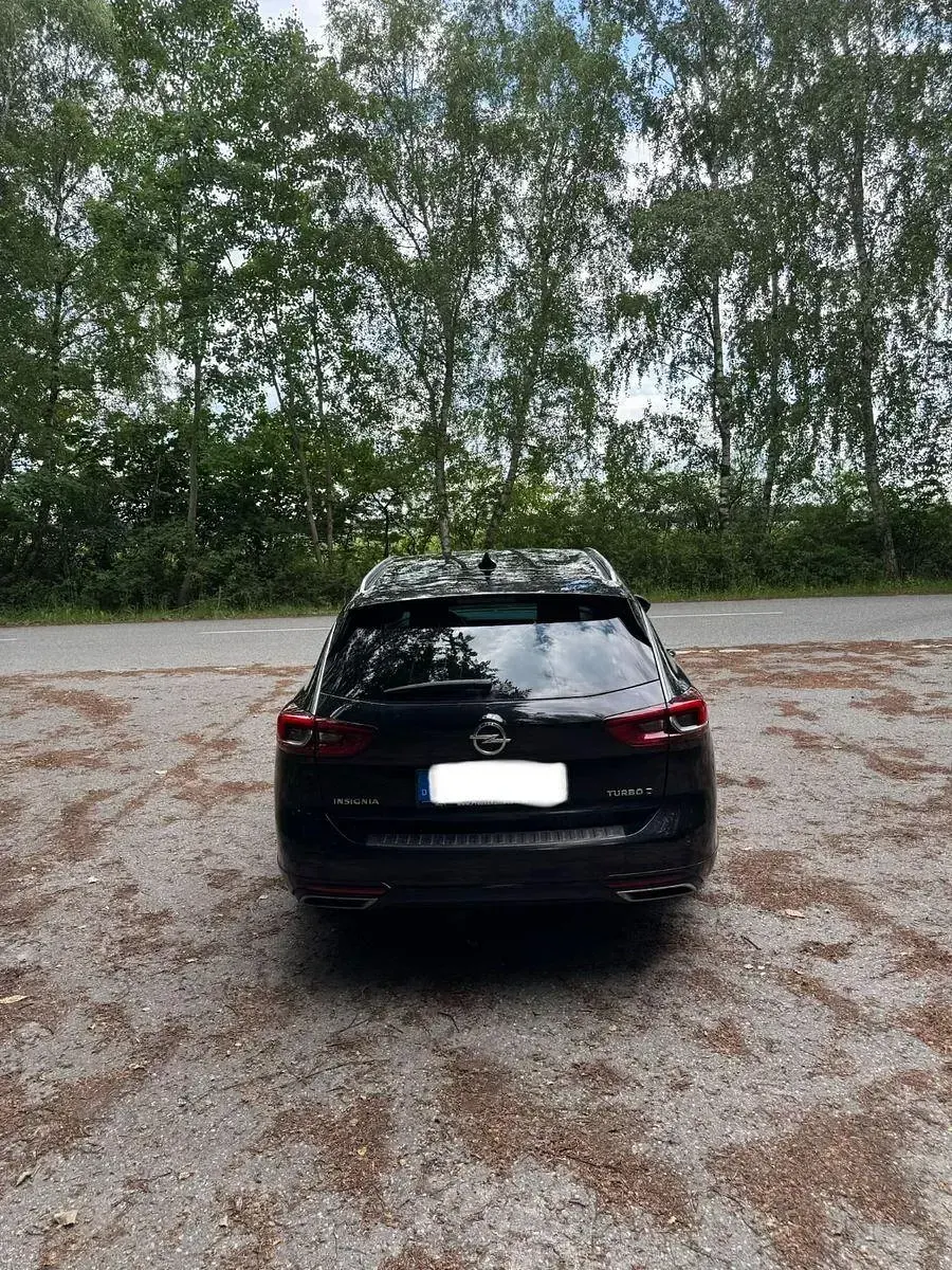 Gebraucht Opel Insignia Dynamic 170 PS (125 kW) 2018 Schwarz Kombi