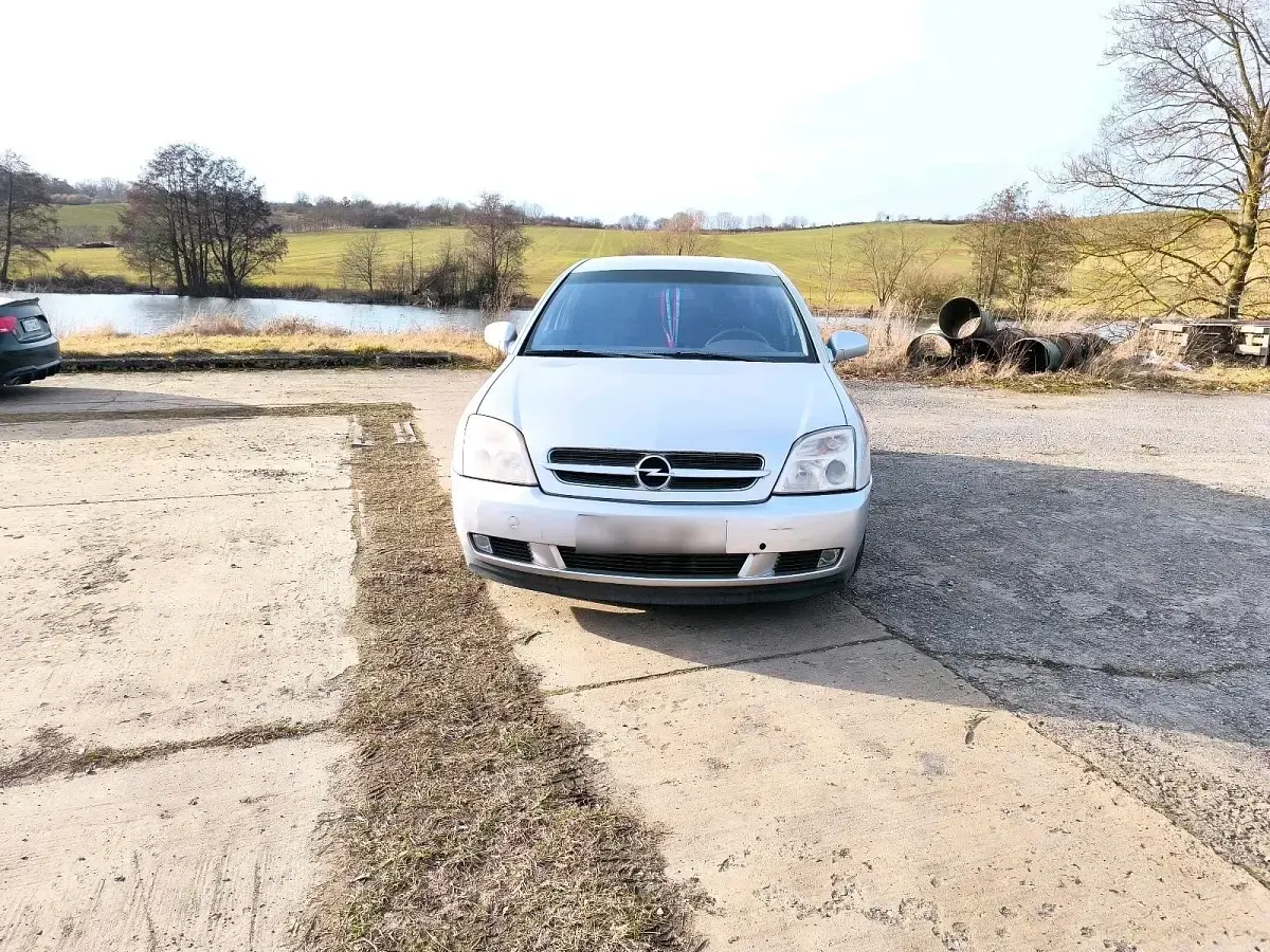 Gebraucht Opel Vectra 150 PS (110 kW) 2003 Silber Limousine