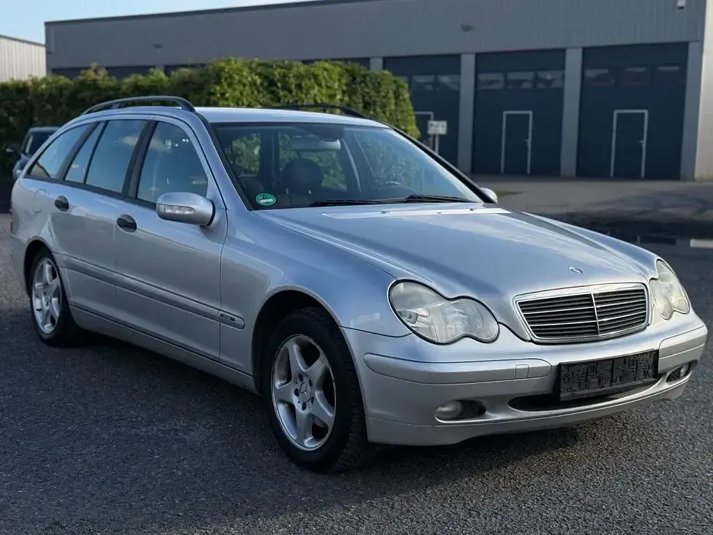 Gebraucht Mercedes C200 122 PS (89 kW) 2003 Silber Kombi