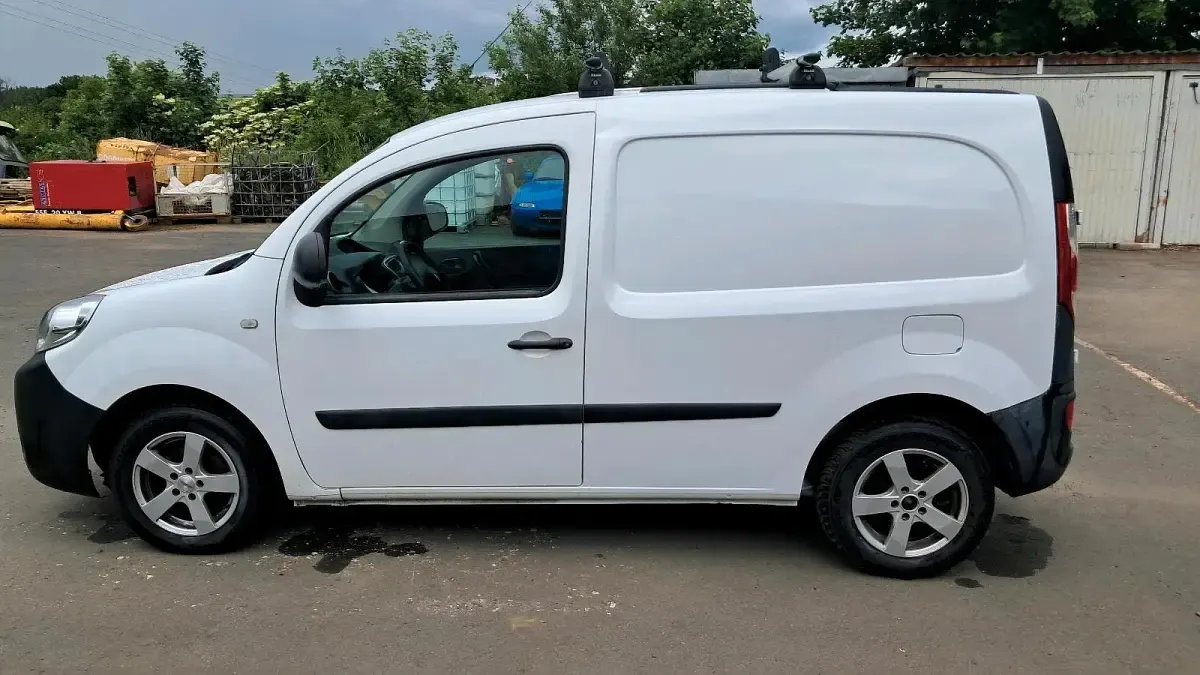 Gebraucht Renault Kangoo 90 PS (66 kW) 2015 Weiß Van / Kleinbus