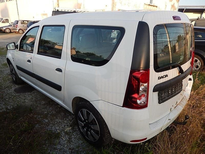 Gebraucht Dacia Logan 75 PS (55 kW) 2009 Weiß Kombi