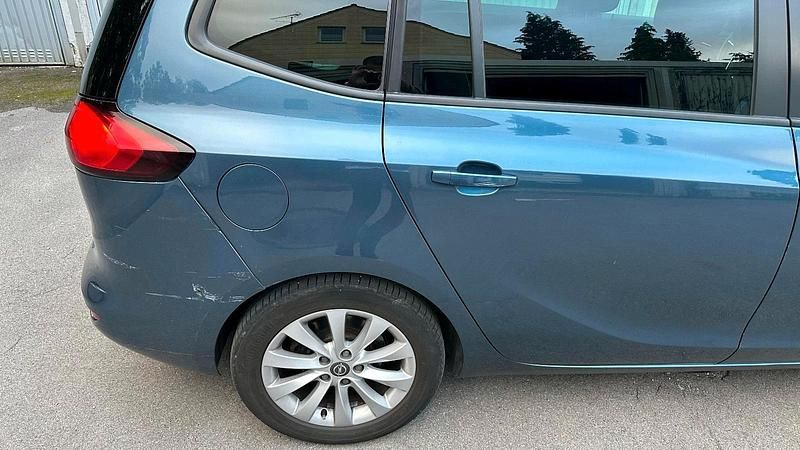 Blau Gebraucht 2014 Opel Zafira Tourer Van / Kleinbus | 5.650 € (Fairer Preis) - Bild 1/4