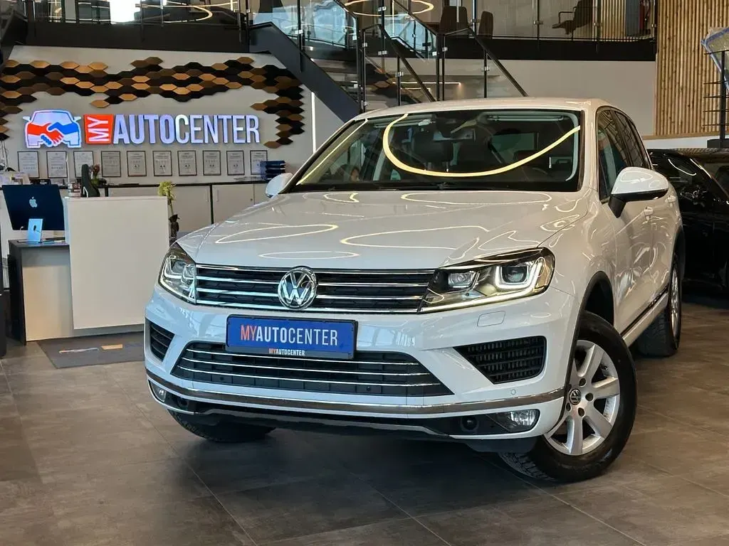 Gebraucht VW Touareg Terrain Tech 262 PS (192 kW) 2015 Weiß SUV
