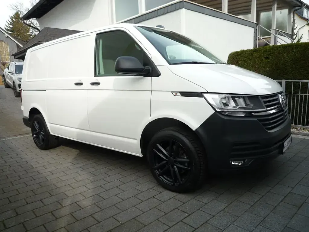 Gebraucht VW T6.1 110 PS (80 kW) 2021 Weiß Van