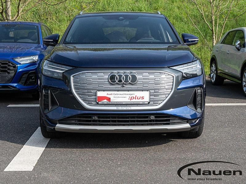 Gebraucht Audi Q4 e-tron Ambiente 150 kW (204 PS) 2022 Navarrablau SUV