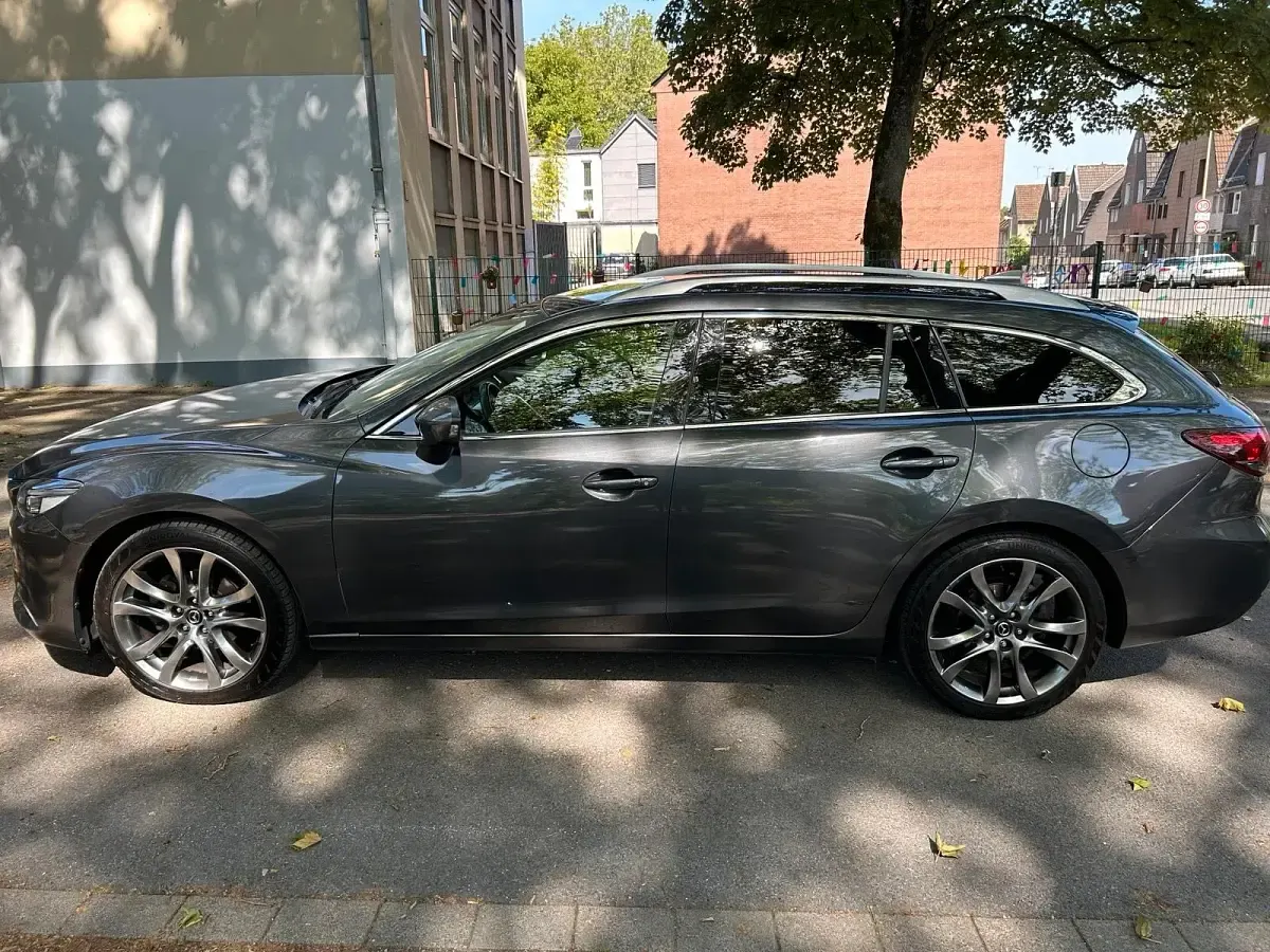 Gebraucht Mazda 6 175 PS (128 kW) 2015 Grau Kombi
