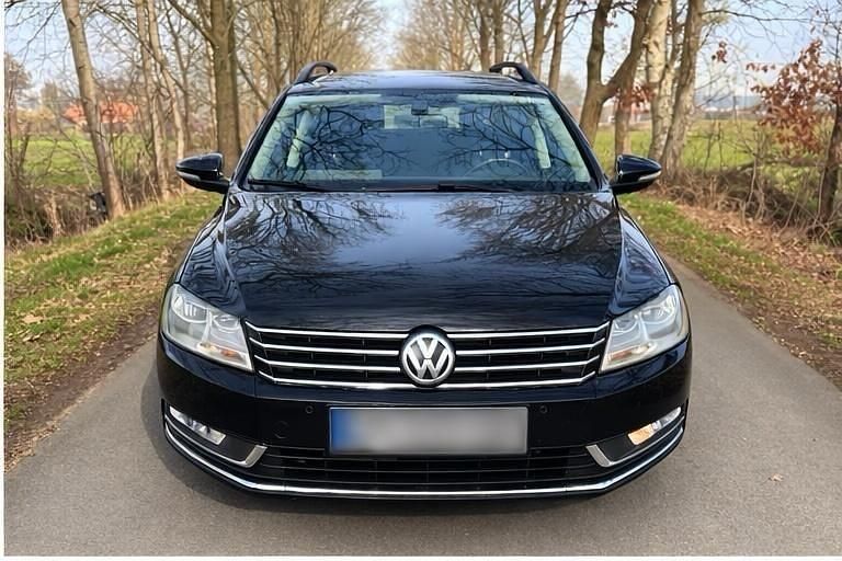 Gebraucht VW Passat Comfortline 140 PS (102 kW) 2013 Schwarz Kombi