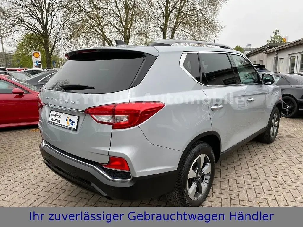 Gebraucht SsangYong Rexton Sapphire 181 PS (133 kW) 2017 Silber SUV