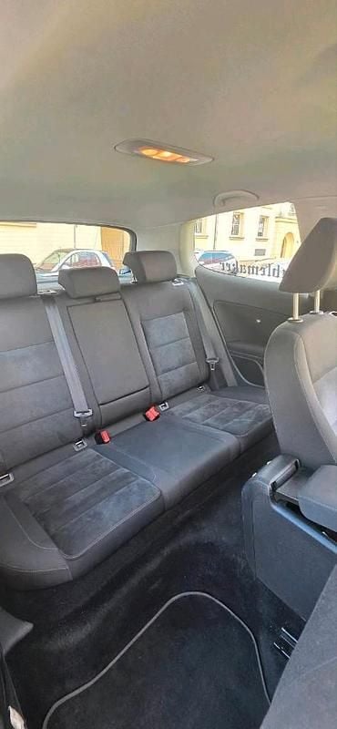 Second-hand VW Golf VI 122 CP (89 kW) 2009 Negru Hatchback