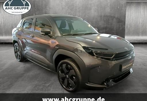 Neu Toyota Urban Cruiser Lounge 128 kW (175 PS) 2026 Grau SUV