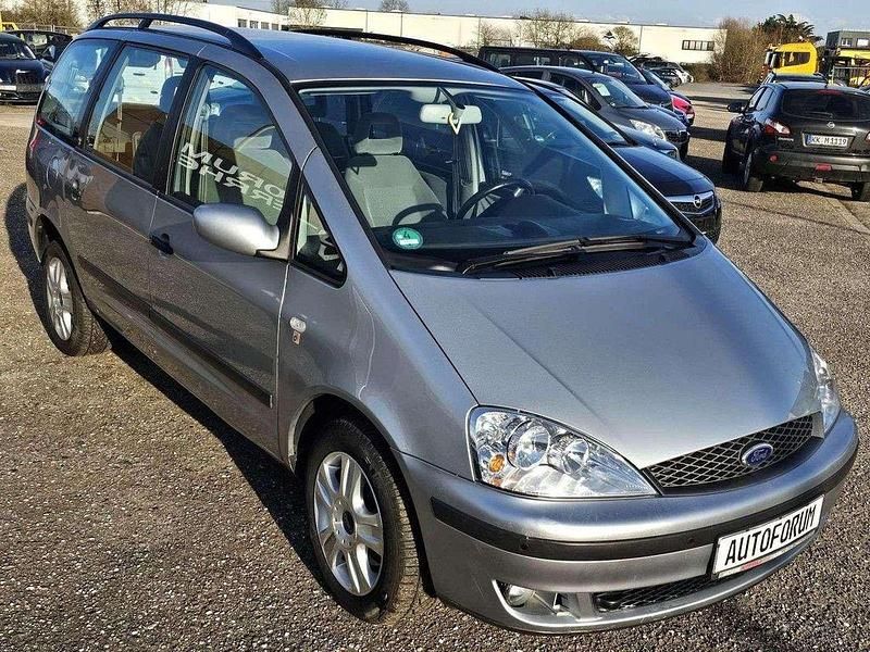 Gebraucht Ford Galaxy Ghia 140 PS (102 kW) 2003 Cosmicsilber metallic Van / Kleinbus
