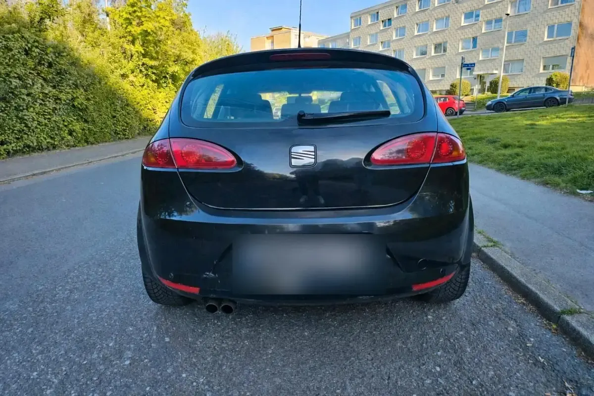 Usado Seat Leon 140 HP (102 kW) 2006 Preto Citadino