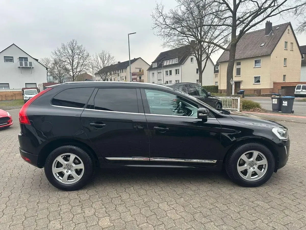 Gebraucht Volvo XC60 Summum 215 PS (158 kW) 2014 Schwarz SUV
