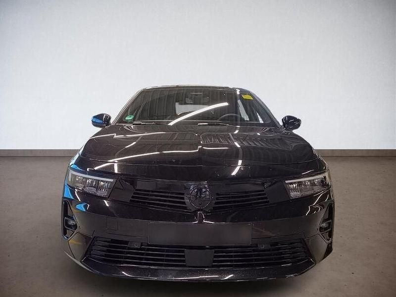 Gebraucht Opel Astra 131 PS (96 kW) 2024 Black (metallic) Kombi