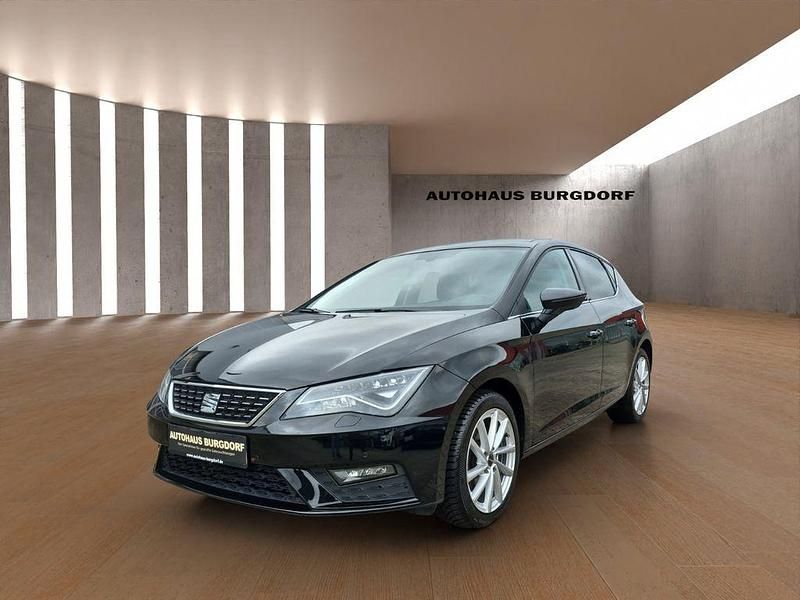 Schwarz Gebraucht 2018 Seat Leon XCELLENCE Limousine | 14.999 € (Fairer Preis) - Bild 1/4