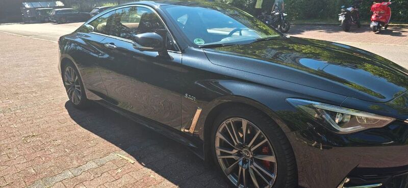 Schwarz Gebraucht 2017 Infiniti Q60 Sport Tech Coupé | 29.999 € - Bild 1/4