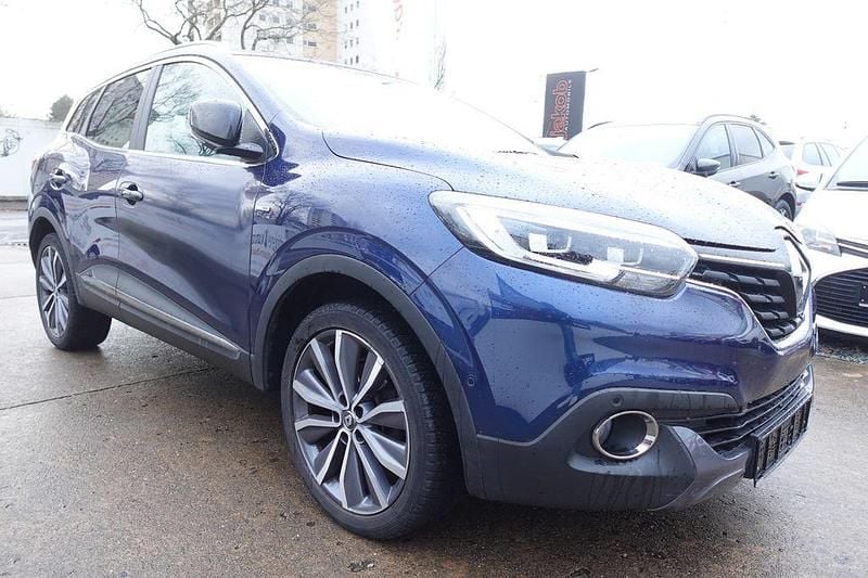 Blau Gebraucht 2017 Renault Kadjar Bose Edition SUV | 9.490 € (Superpreis) - Bild 1/4