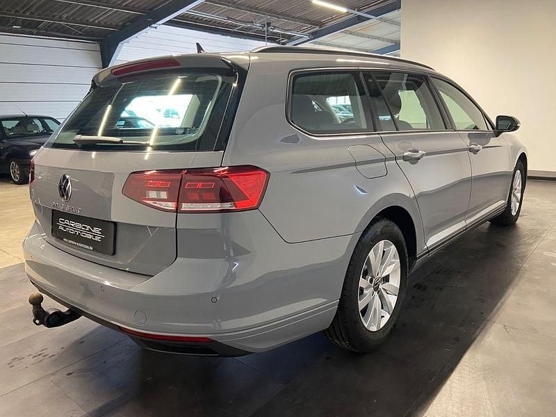 Gebraucht VW Passat Conceptline 150 PS (110 kW) 2023 Grau Kombi