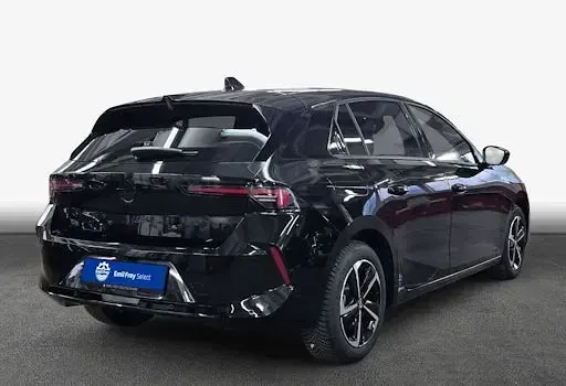 Gebraucht Opel Astra 131 PS (96 kW) 2025 Schwarz Limousine