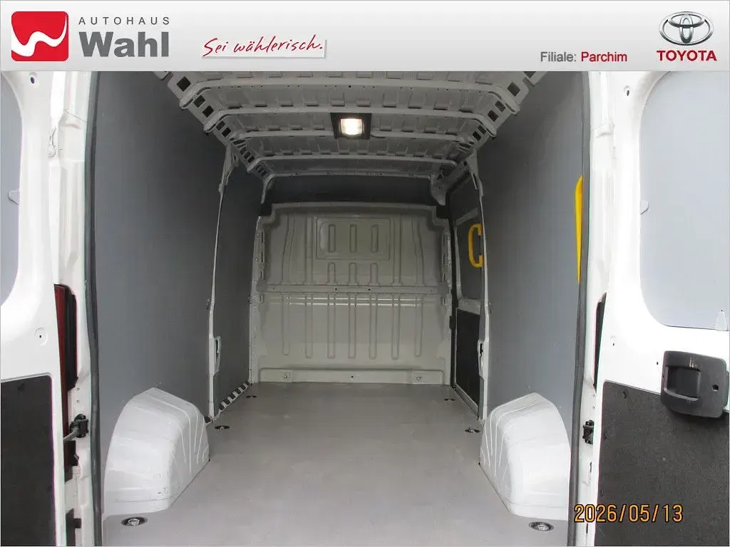 Gebraucht Toyota Proace H2 140 PS (102 kW) 2025 Icy white Van / Kleinbus