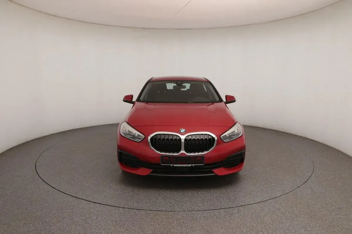 Gebraucht BMW 118 Advantage 136 PS (100 kW) 2021 Rot Kleinwagen