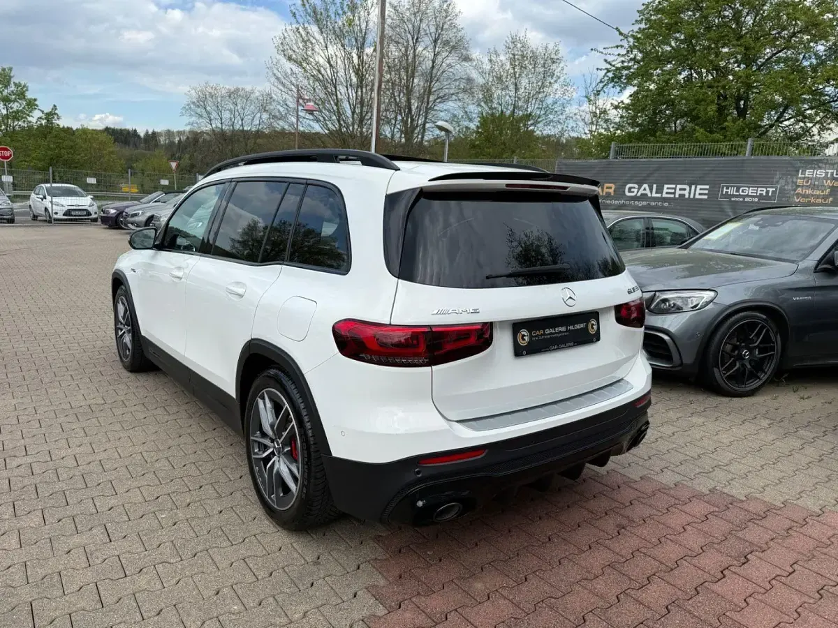 Gebraucht Mercedes GLB35 AMG 306 PS (225 kW) 2021 Weiß SUV