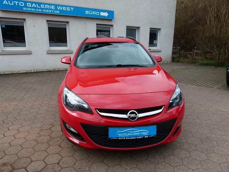 Second-hand Opel Astra Style 140 CP (102 kW) 2015 Roșu Break