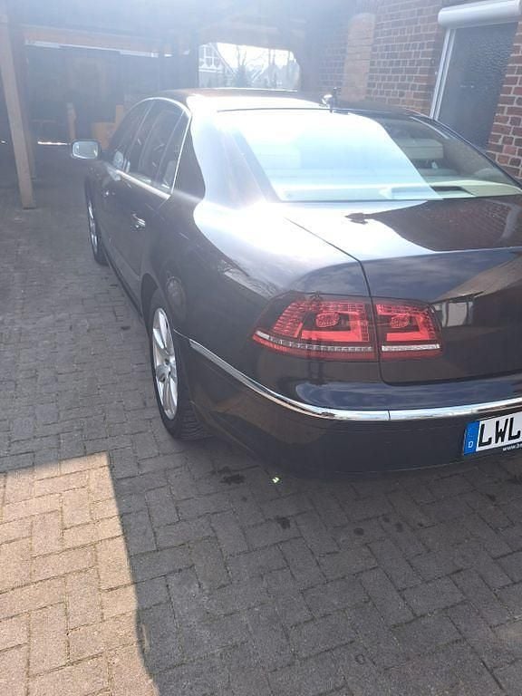 Second-hand VW Phaeton 245 CP (180 kW) 2014 Mov Berlinǎ
