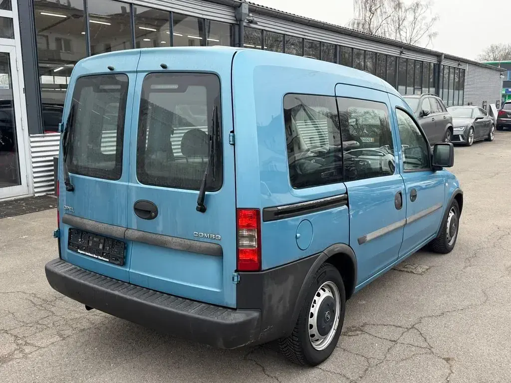 Gebraucht Opel Combo 87 PS (63 kW) 2002 Blau Van / Kleinbus