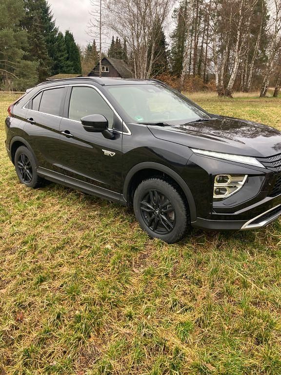 Gebraucht Mitsubishi Eclipse Cross Plus 188 PS (138 kW) 2022 Schwarz SUV