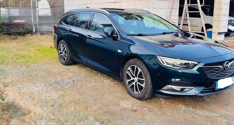 Gebraucht Opel Insignia Dynamic 165 PS (121 kW) 2017 Grün Limousine