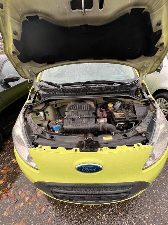 Gebraucht Ford Ka Trend 69 PS (50 kW) 2009 Gelb Kleinwagen