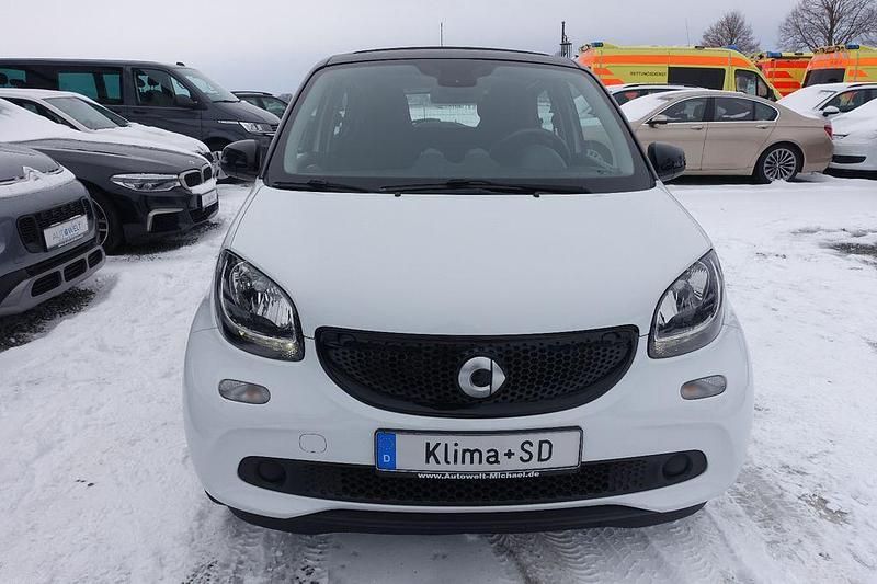 Gebraucht Smart ForFour 71 PS (52 kW) 2016 Weiß Kleinwagen