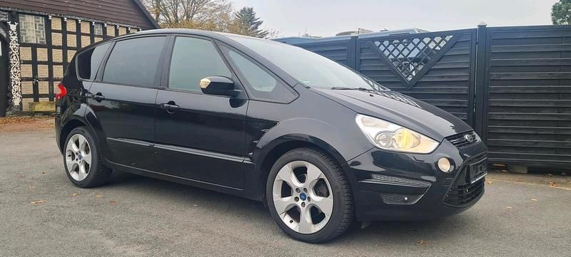 Gebraucht Ford S-MAX S 140 PS (102 kW) 2011 Schwarz Van / Kleinbus
