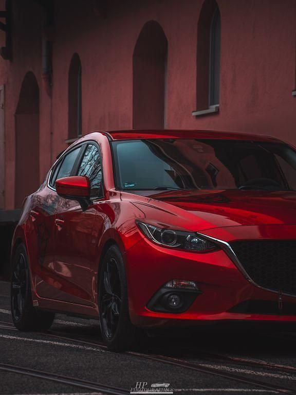 Gebraucht Mazda 3 Center-Line 120 PS (88 kW) 2014 Rot Limousine