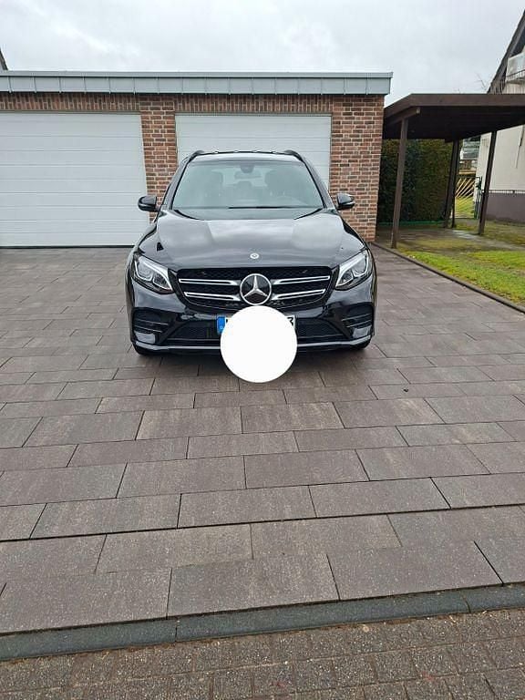 Gebraucht Mercedes GLC250 AMG line 204 PS (150 kW) 2018 Schwarz SUV