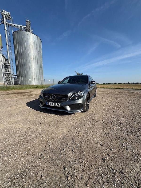 Grau Gebraucht 2017 Mercedes C43 AMG AMG Kombi | 29.999 € (Guter Preis) - Bild 1/4