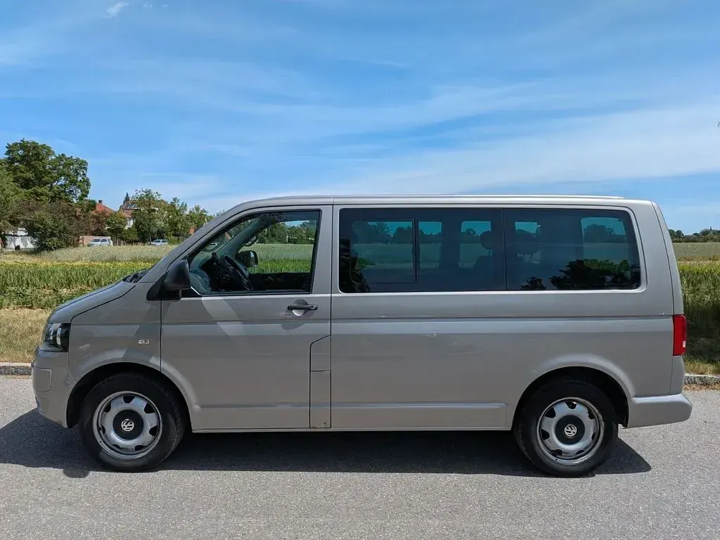 Gebraucht VW Multivan Startline 102 PS (75 kW) 2010 Van / Kleinbus
