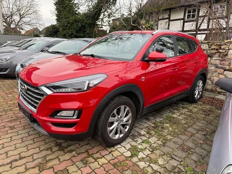 Rot Gebraucht 2020 Hyundai Tucson Trend SUV | 17.750 € (Guter Preis) - Bild 1/4