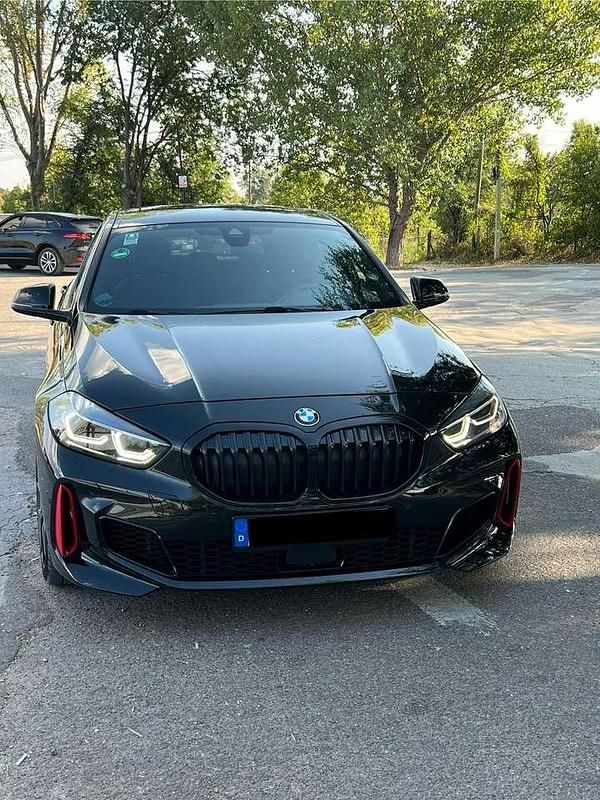 Gebraucht 2023 BMW 118 Shadowline Kleinwagen | 26.800 € (Fairer Preis) - Bild 1/4