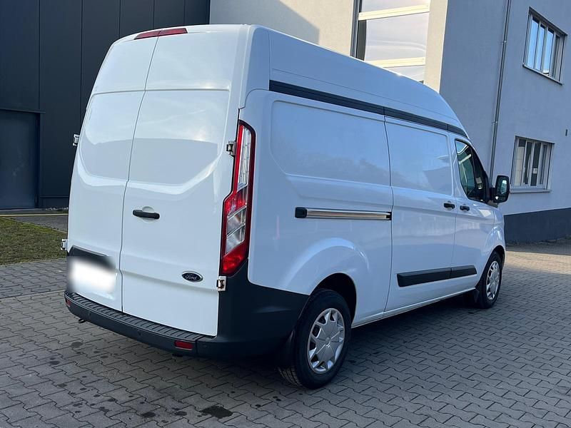 Gebraucht Ford Transit Custom 170 PS (125 kW) 2017 Weiß Van / Kleinbus