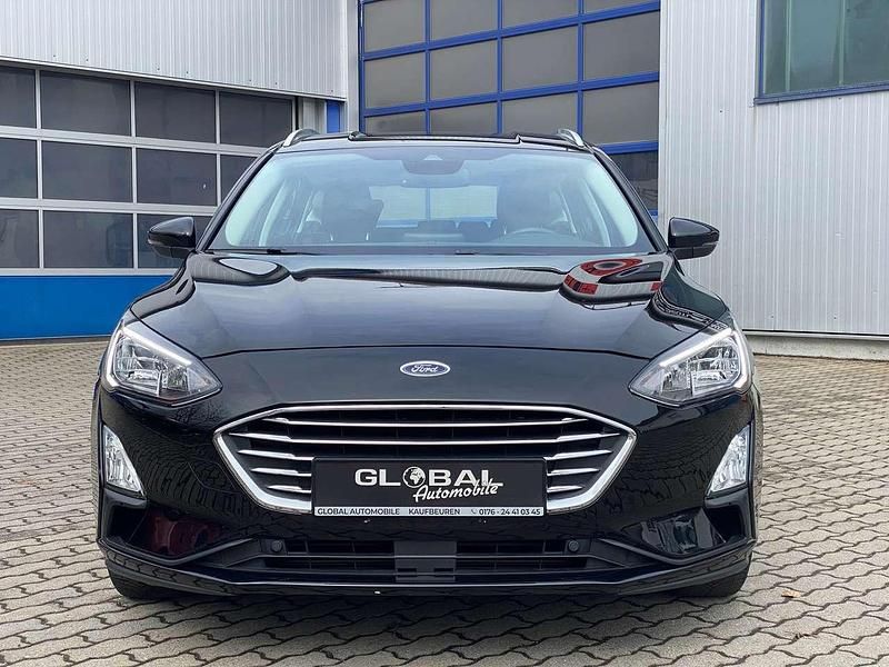 Gebraucht Ford Focus Cool & Connect 125 PS (91 kW) 2020 Obsidianschwarz metallic Kombi