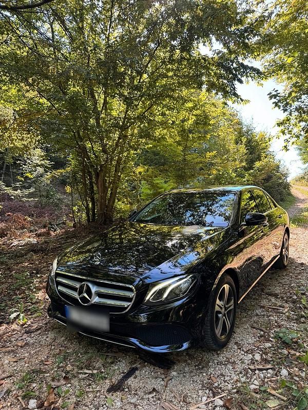 Gebraucht Mercedes E200 150 PS (110 kW) 2018 Schwarz Limousine