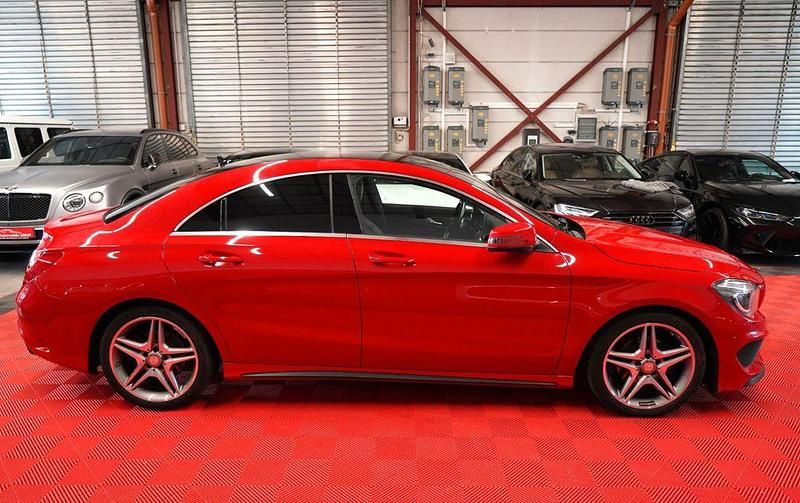 Gebraucht Mercedes CLA200 AMG 156 PS (114 kW) 2014 Rot Limousine