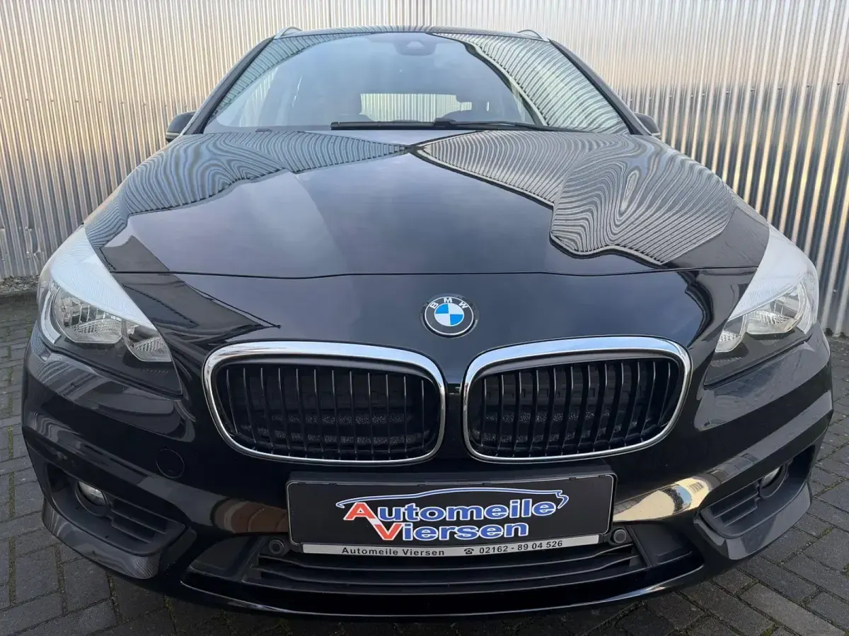 Gebraucht BMW 216 Active Tourer Sport Line 116 PS (85 kW) 2016 Schwarz Van / Kleinbus