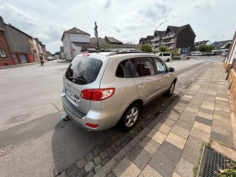 Silber Gebraucht 2007 Hyundai Santa Fe SUV | 5.499 € (Fairer Preis) - Bild 1/4