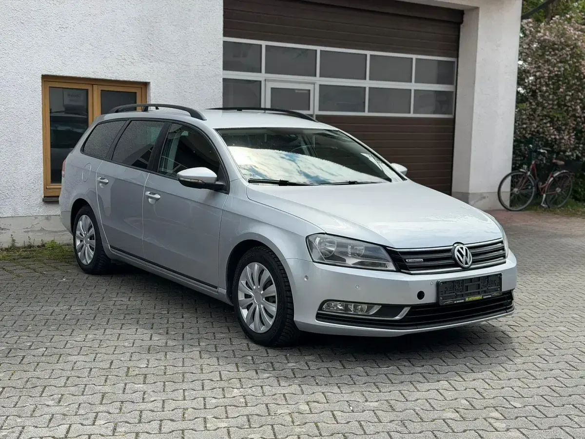 Gebraucht VW Passat Trendline 105 PS (77 kW) 2013 Silber Limousine